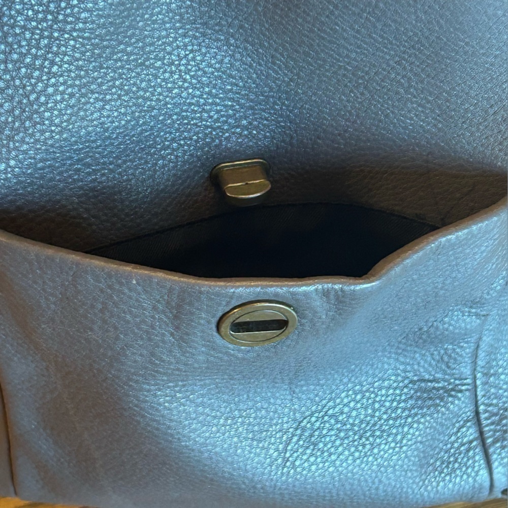 Elliott Lucca Grey Supple Leather Crossbody Bag Outside Pockets Zip Closure - Picture 12 of 15